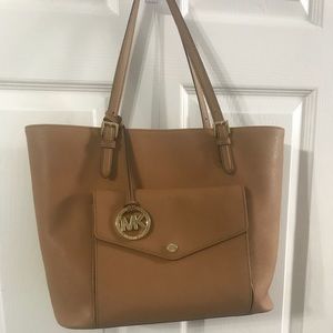 MIchael Kors shoulder bag